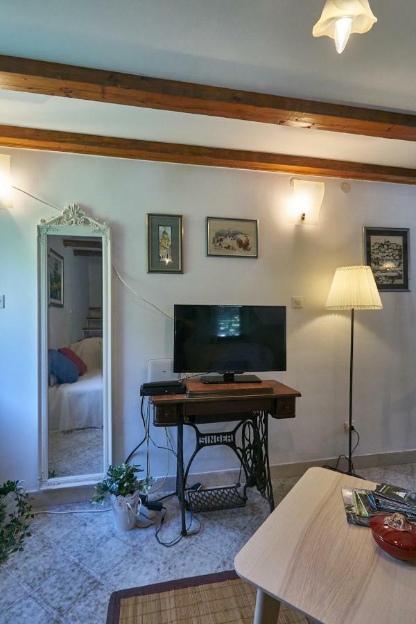 Holiday Home Olive Mill Mlini Ngoại thất bức ảnh